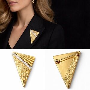 ✨Vintage Gold Geometric Rhinestone Brooch – Art Deco Style State✨
